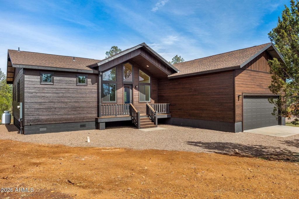 2759 Panther Circle, Overgaard