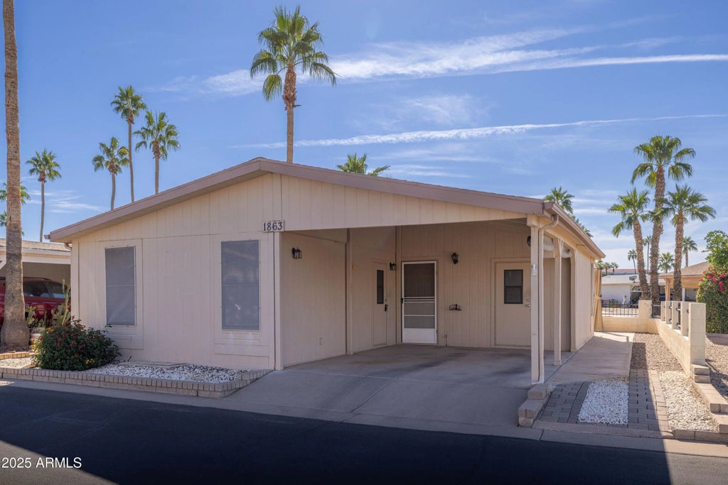 1863 E Torrey Pines Lane, Chandler