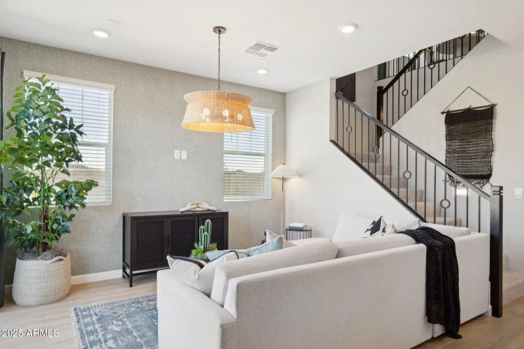 5878 E Zachary Drive, Phoenix