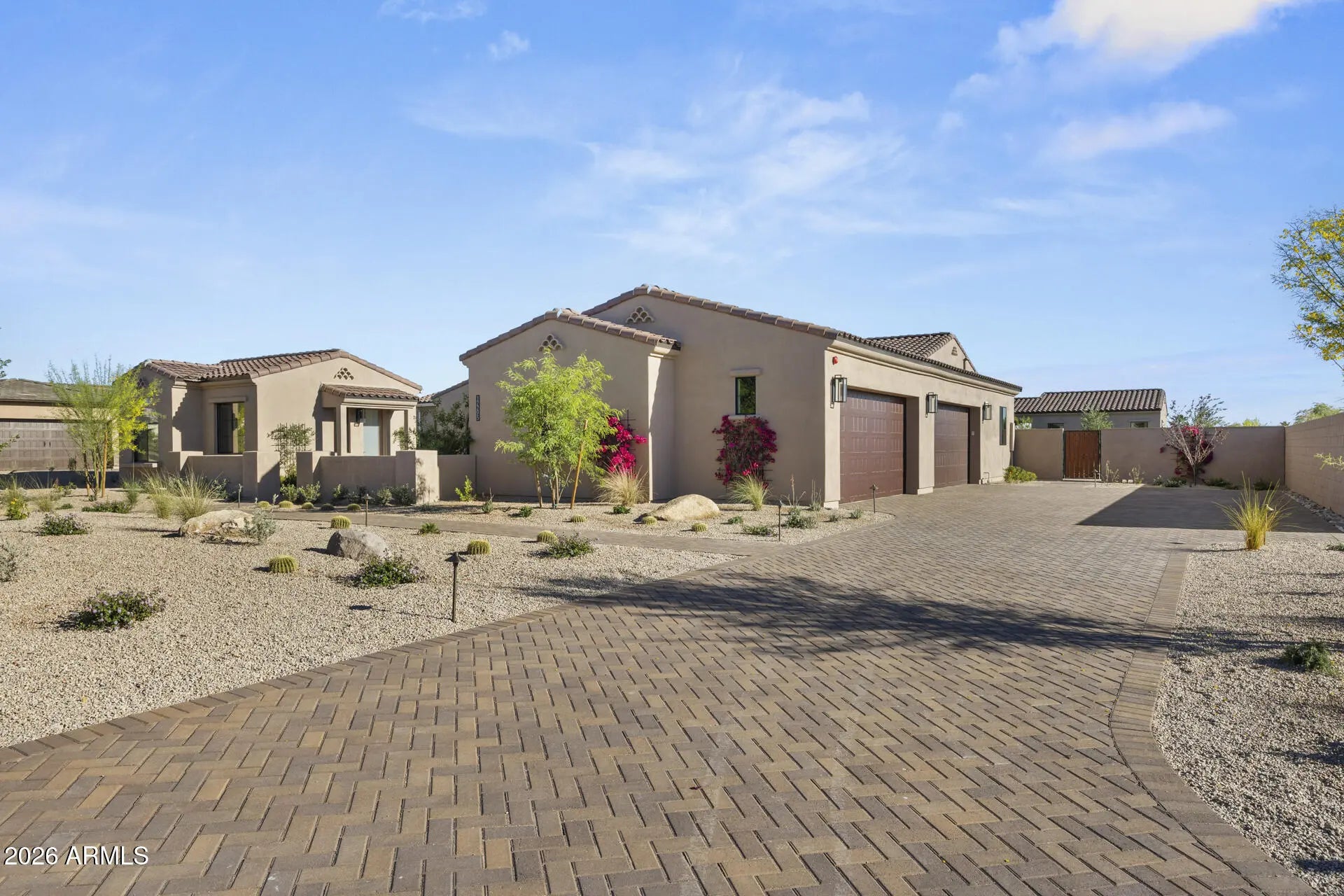 Photo of Listing #6949687