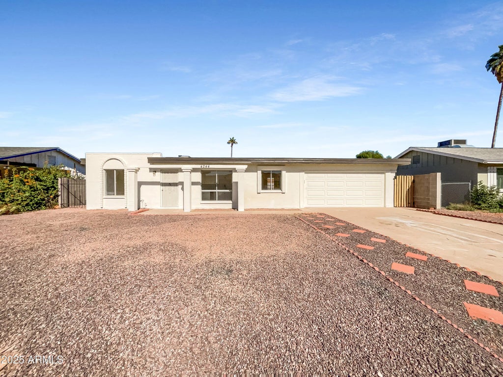 4244 E Saint Catherine Avenue, Phoenix