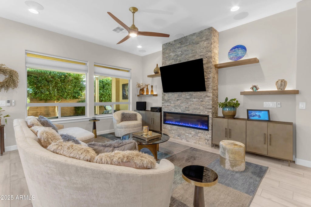 829 E Snowy Farm Drive, Queen Creek