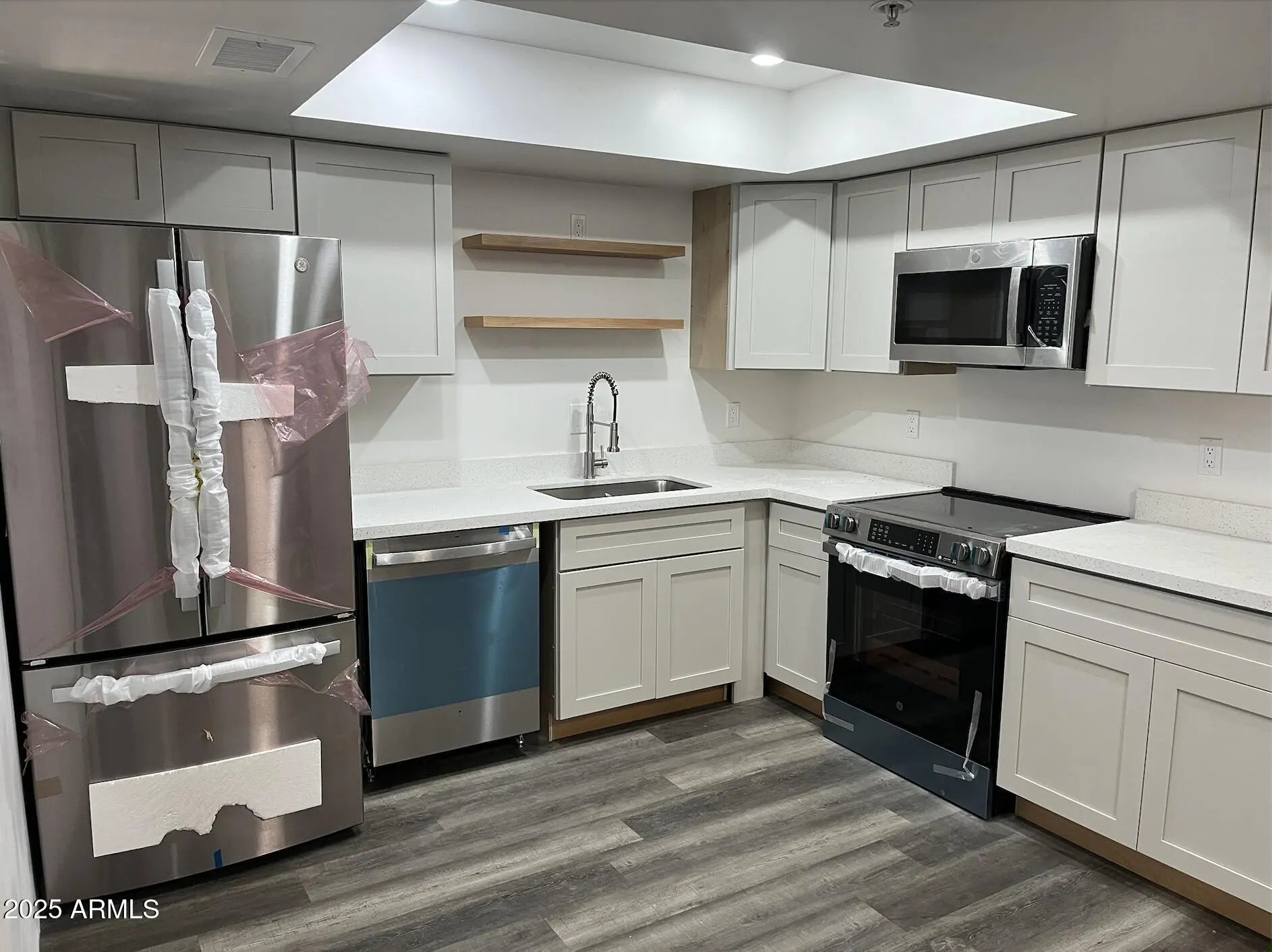 Photo of Listing #6946856