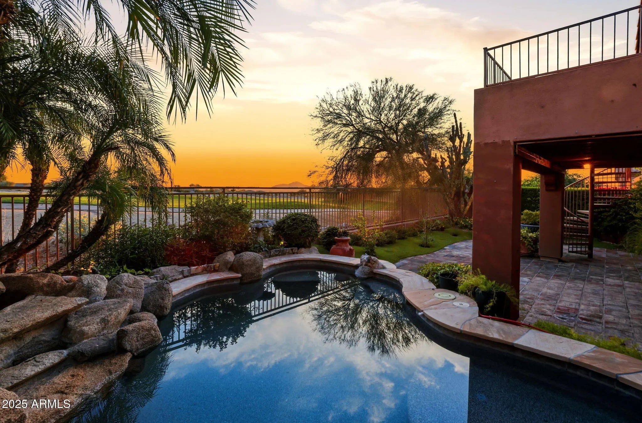 Photo of Listing #6947221