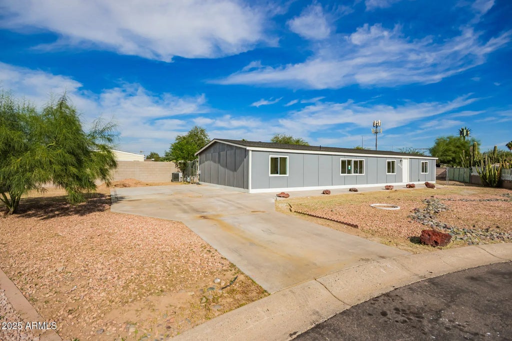 452 E Annette Drive, Phoenix
