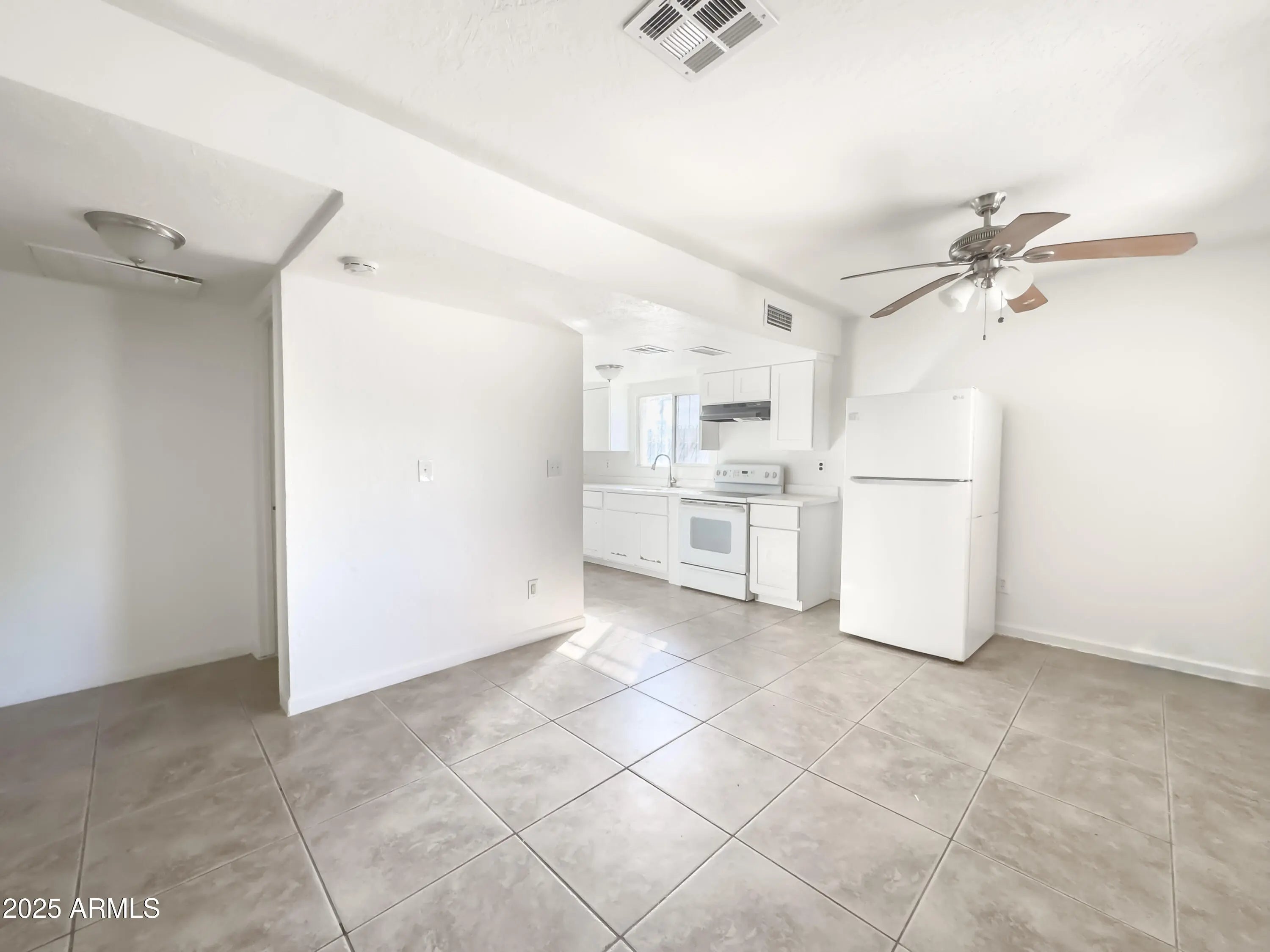 Photo of Listing #6948941