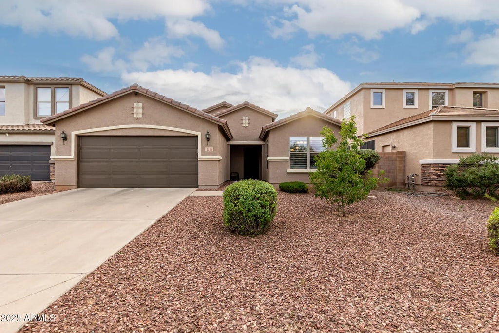 2119 W Desert Seasons Drive, San Tan Valley