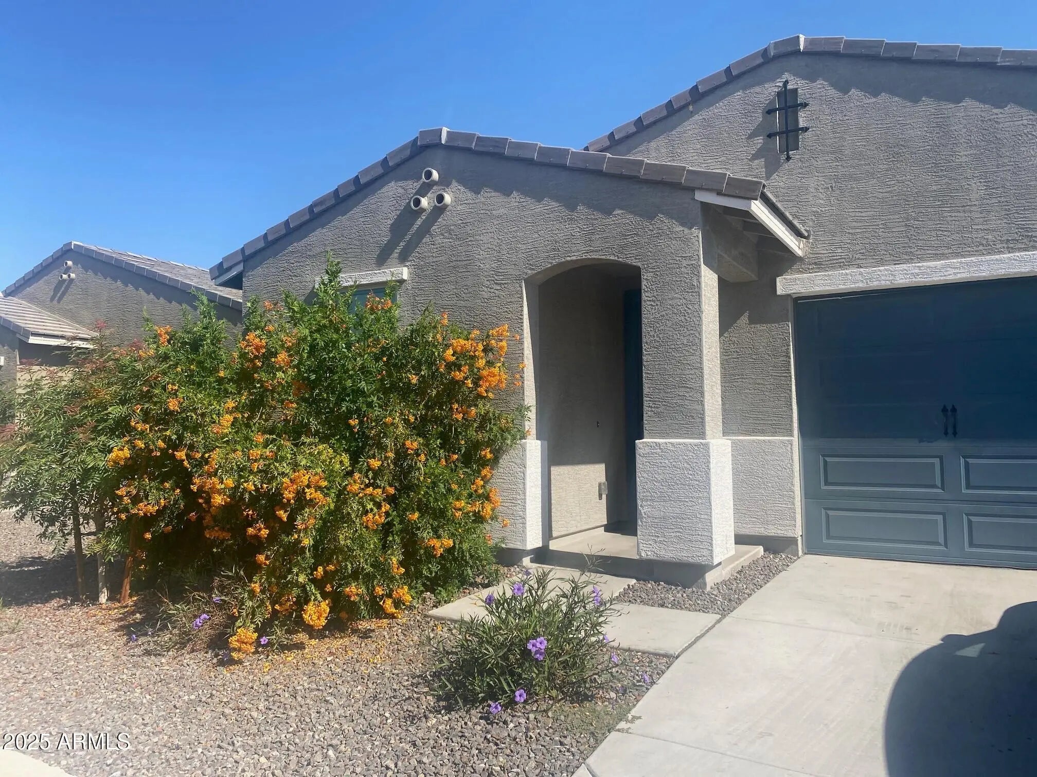 Photo of Listing #6946738