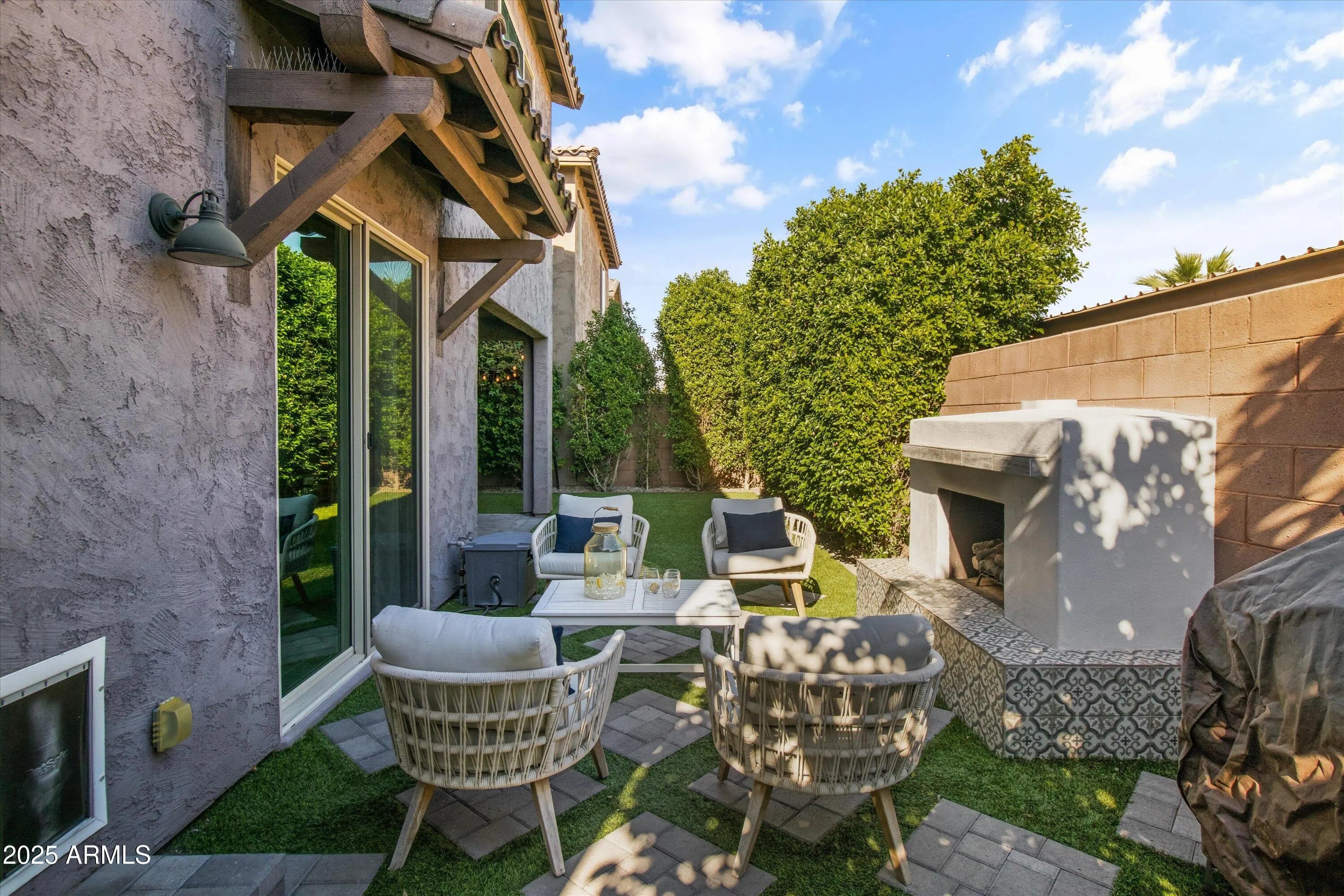 Photo of Listing #6947083