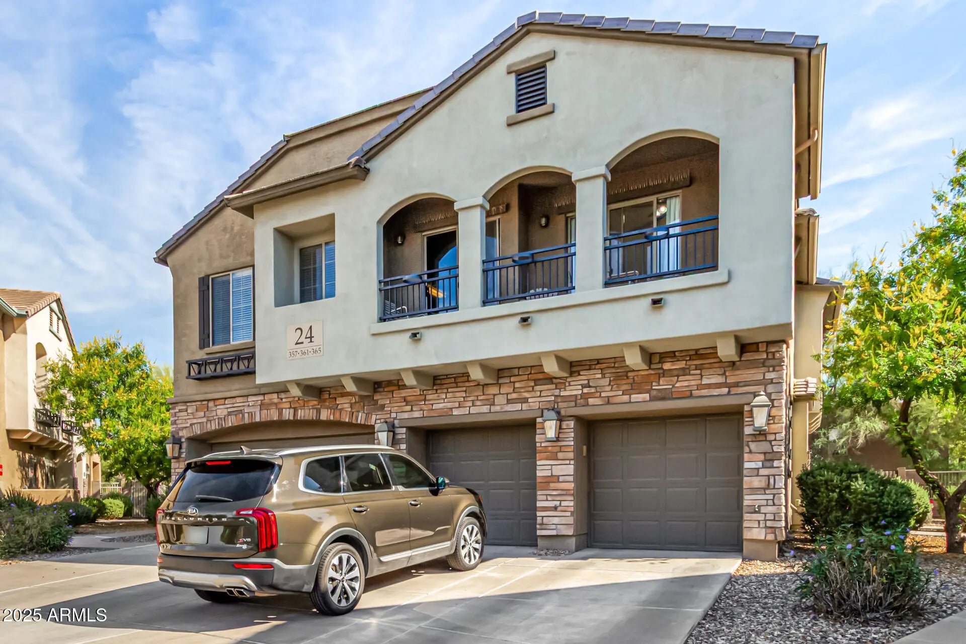 Photo of Listing #6947340