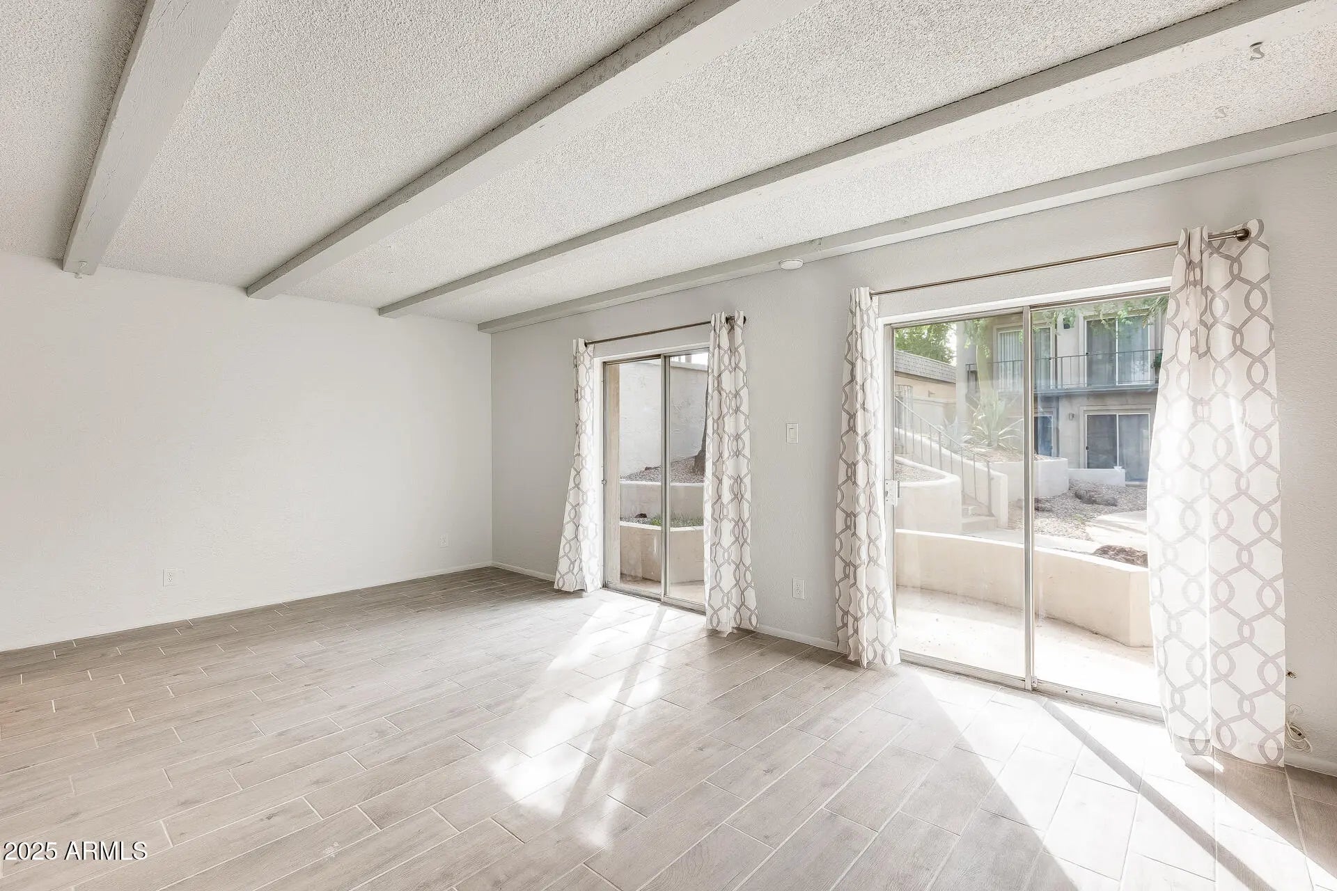 Photo of Listing #6948500