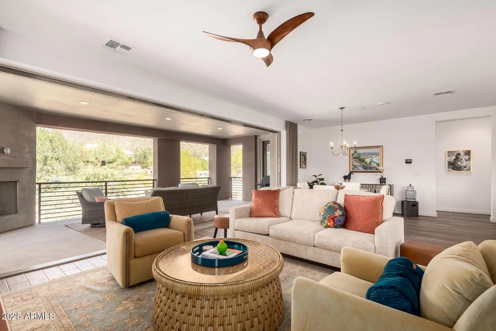 11673 N 136th Street (unit 2009), Scottsdale