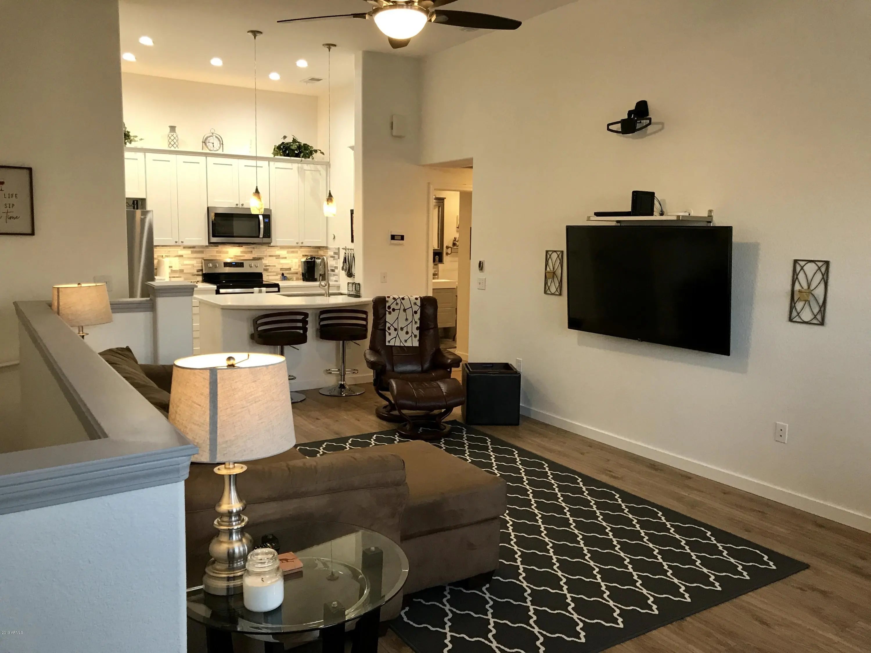 Photo of Listing #6947038