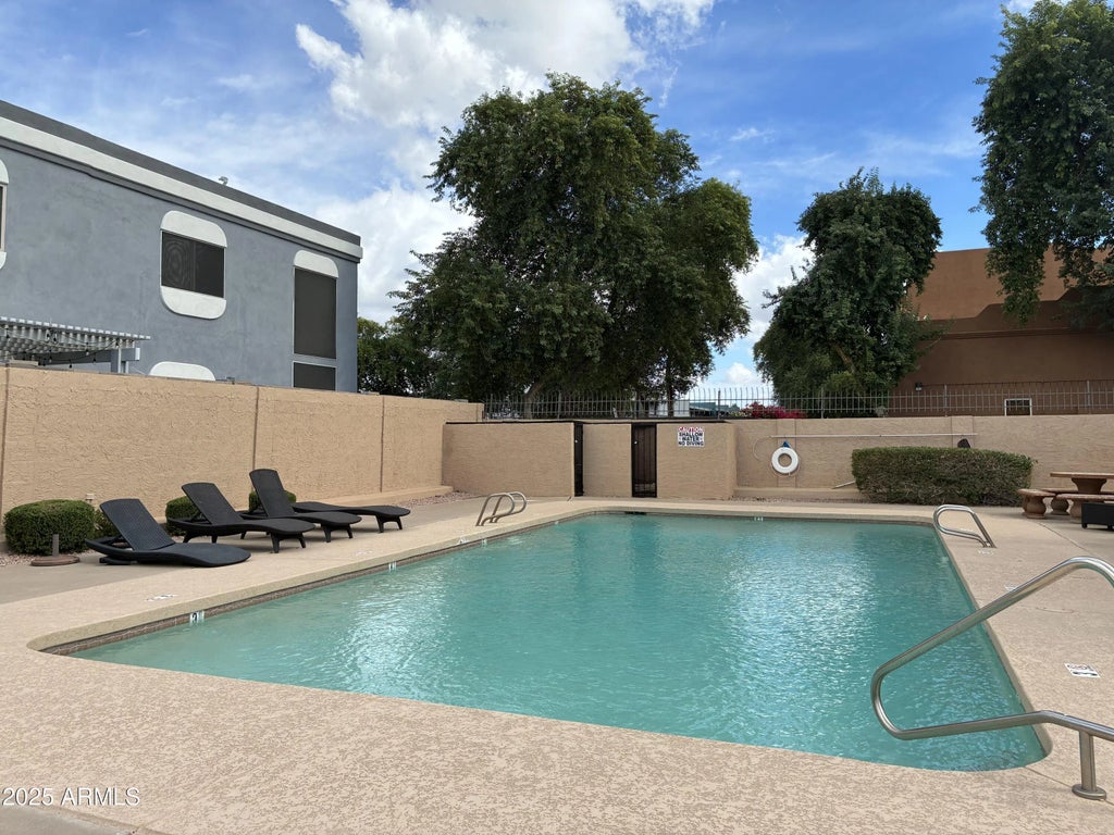 5204 N 18th Drive, Phoenix