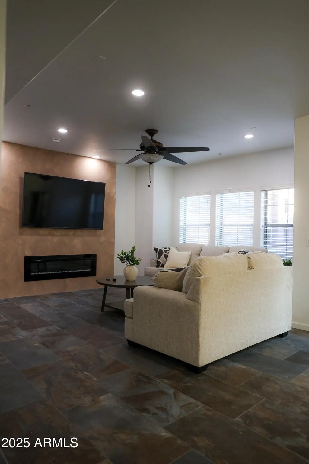 3935 E Rough Rider Road (unit 1140), Phoenix