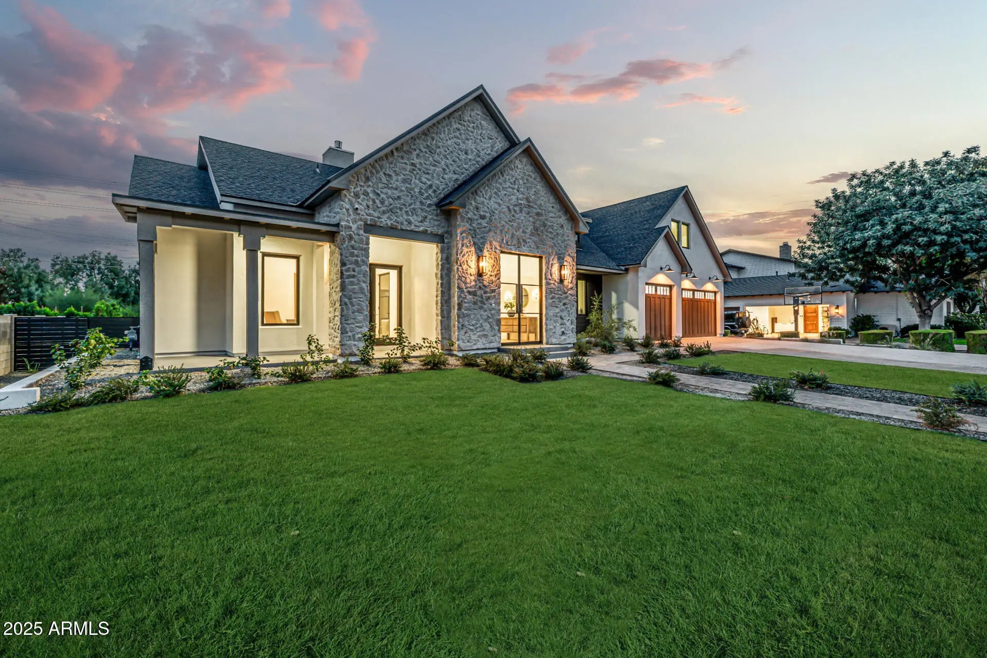 Photo of Listing #6947160