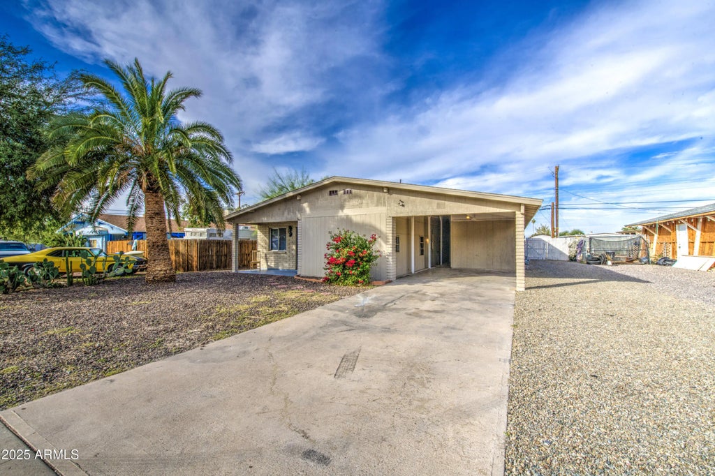 1050 W Buist Avenue, Phoenix