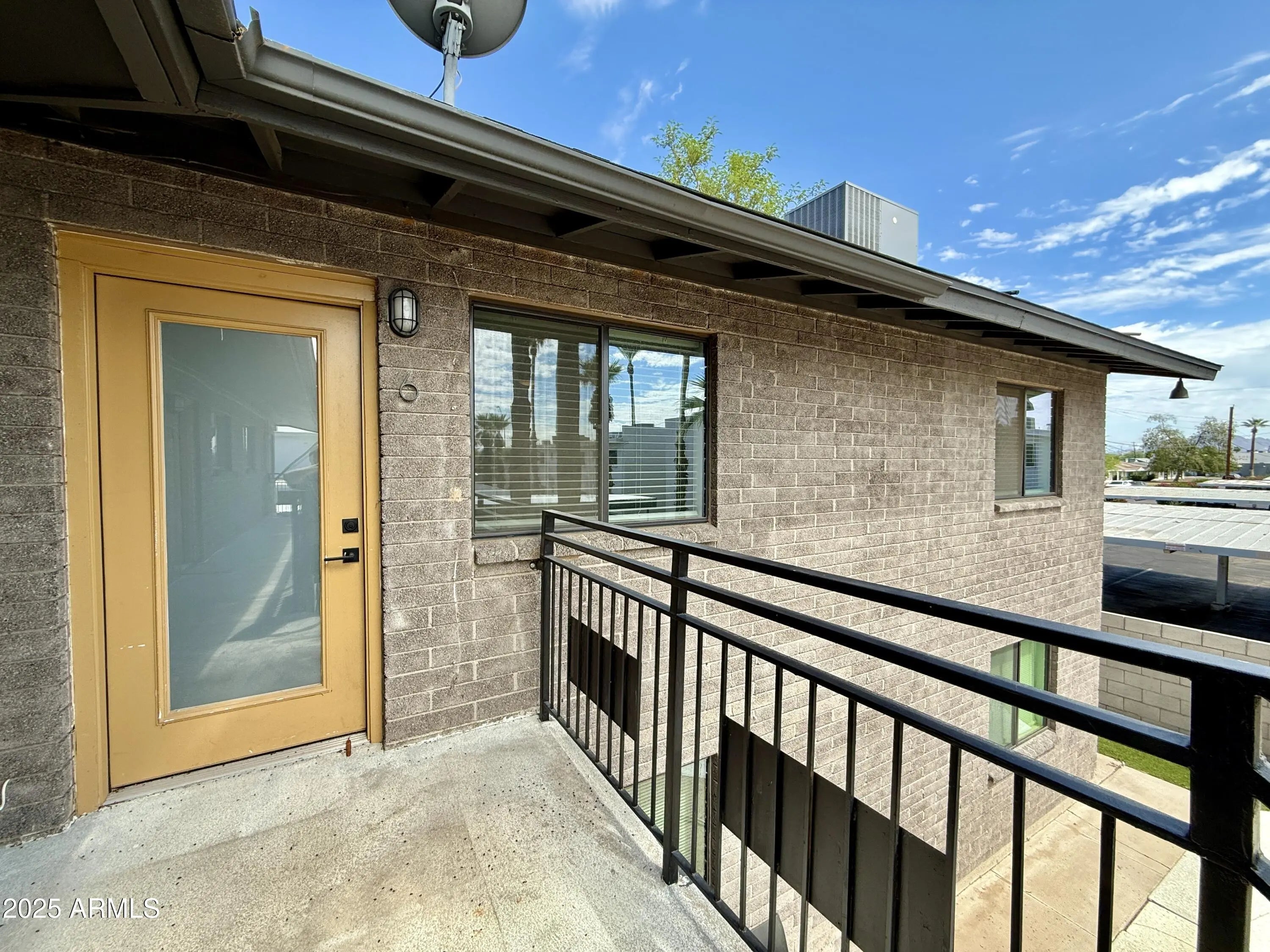 Photo of Listing #6947459