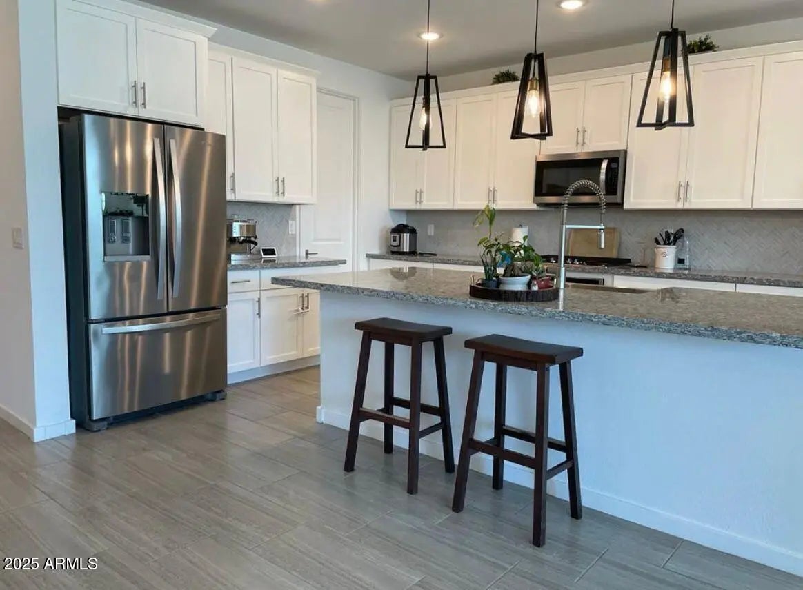 Photo of Listing #6947491