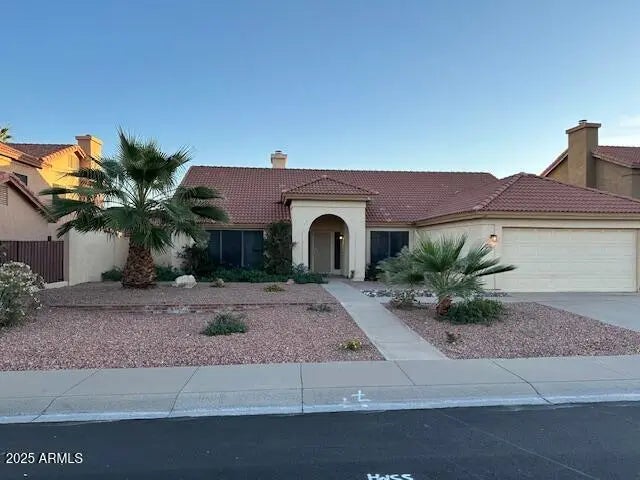 3909 E Lavender Lane E, Phoenix