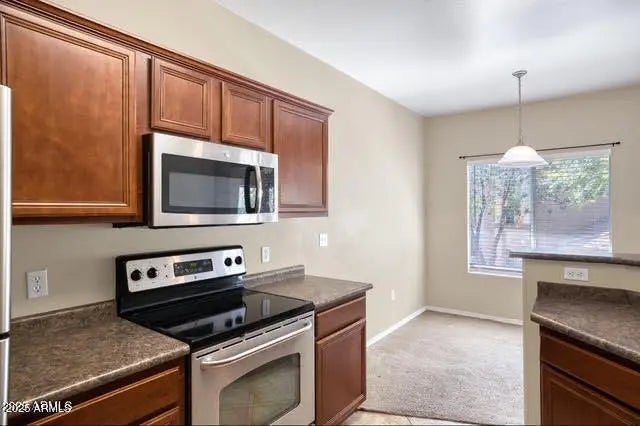 Photo of Listing #6947608