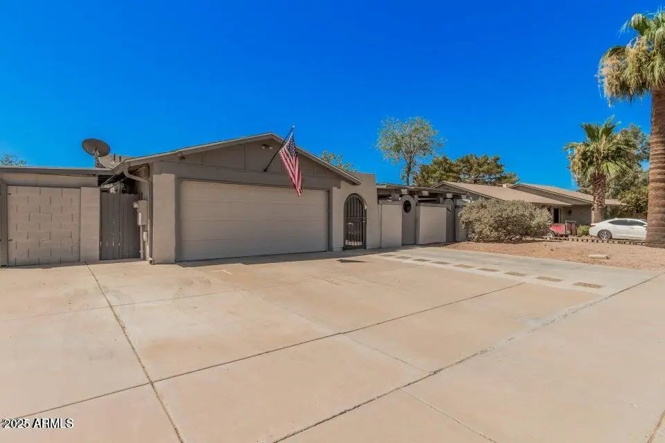 1821 W Mission Drive, Chandler