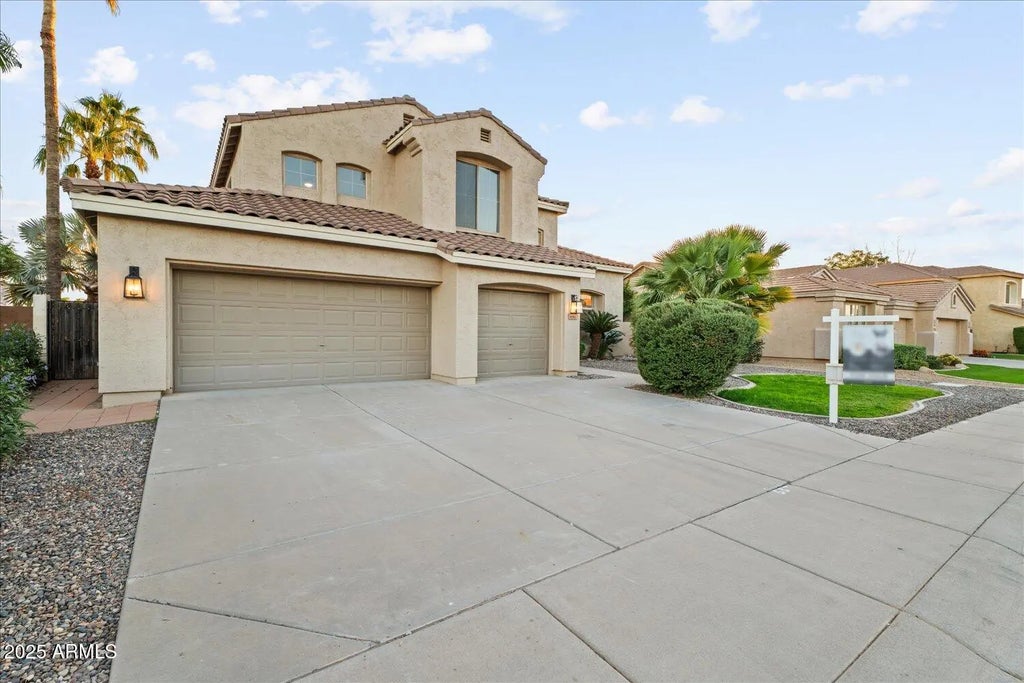 641 W Oriole Way, Chandler