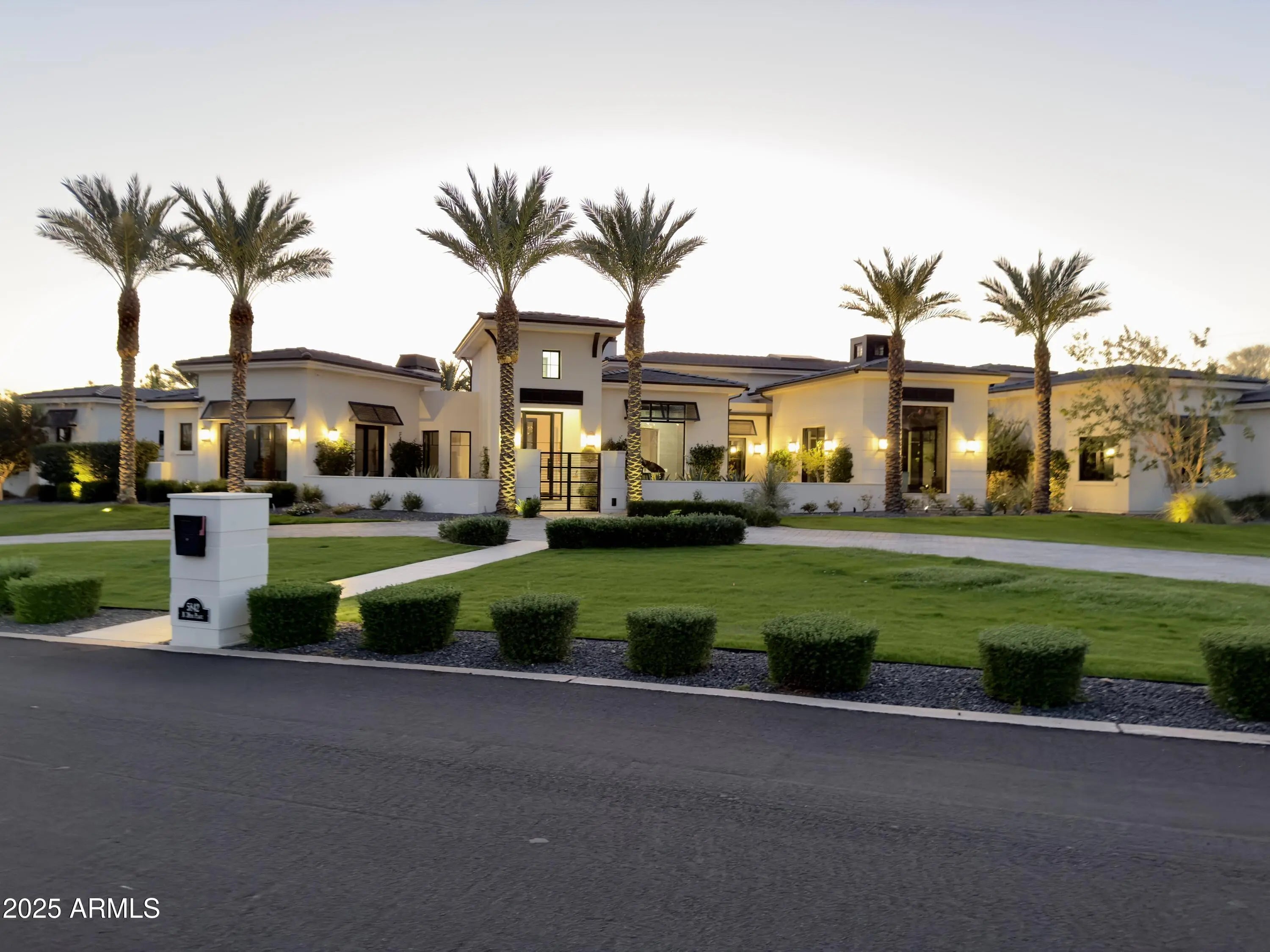 Photo of Listing #6950016