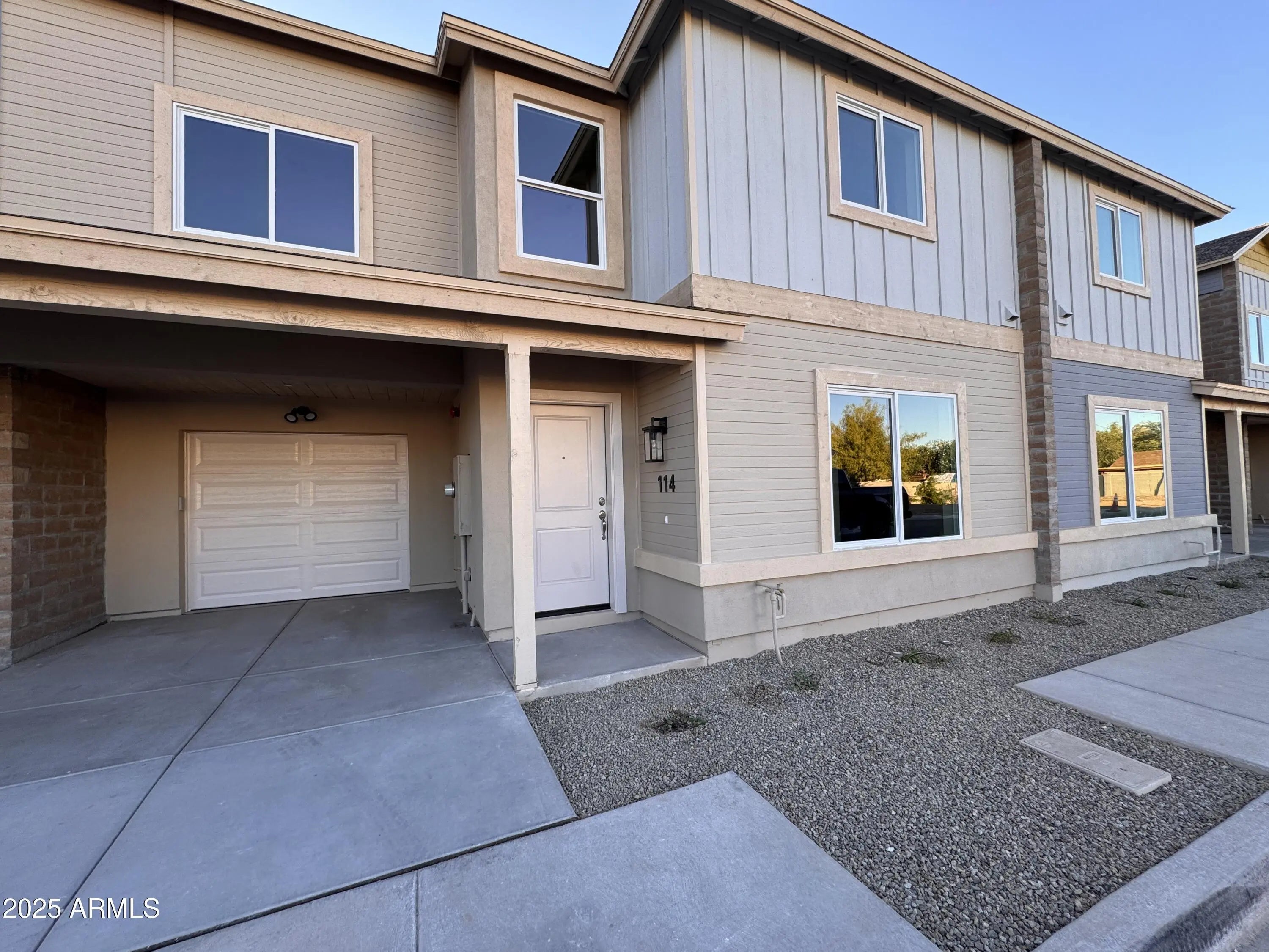 Photo of Listing #6947982