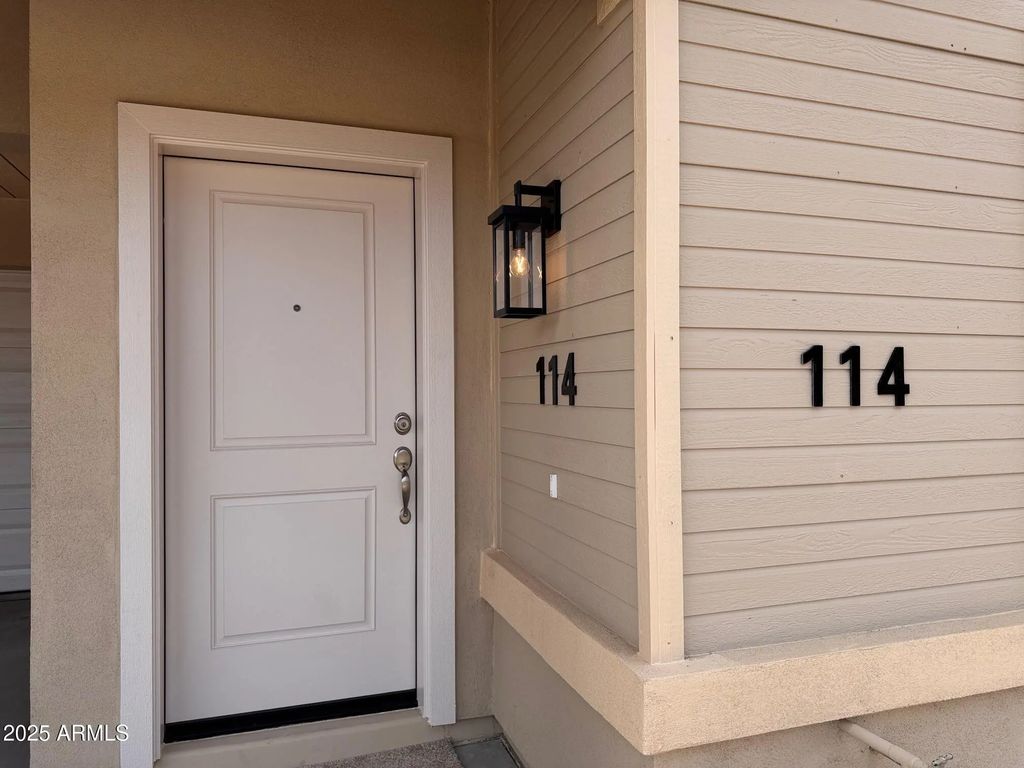 523 S Pasadena -- (unit 114), Mesa