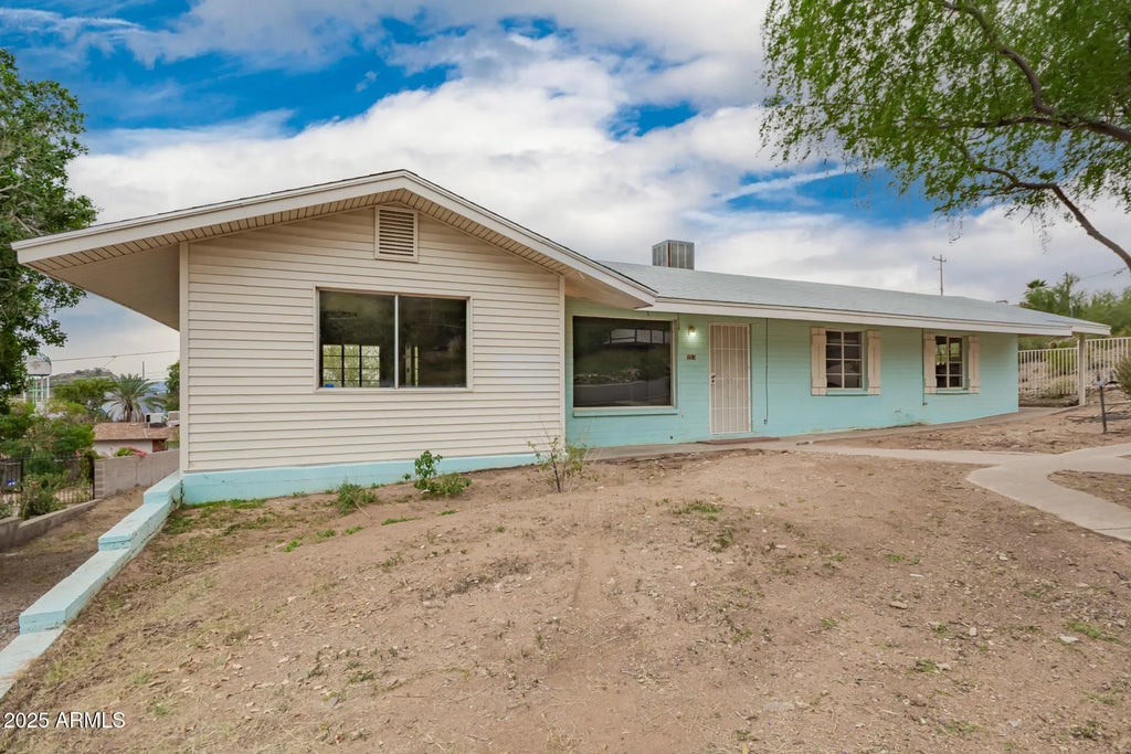 951 W Sahuaro Drive, Phoenix