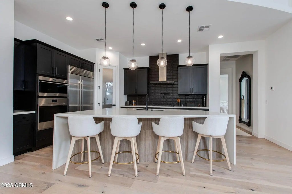 100 W Northern Avenue (unit 17), Phoenix