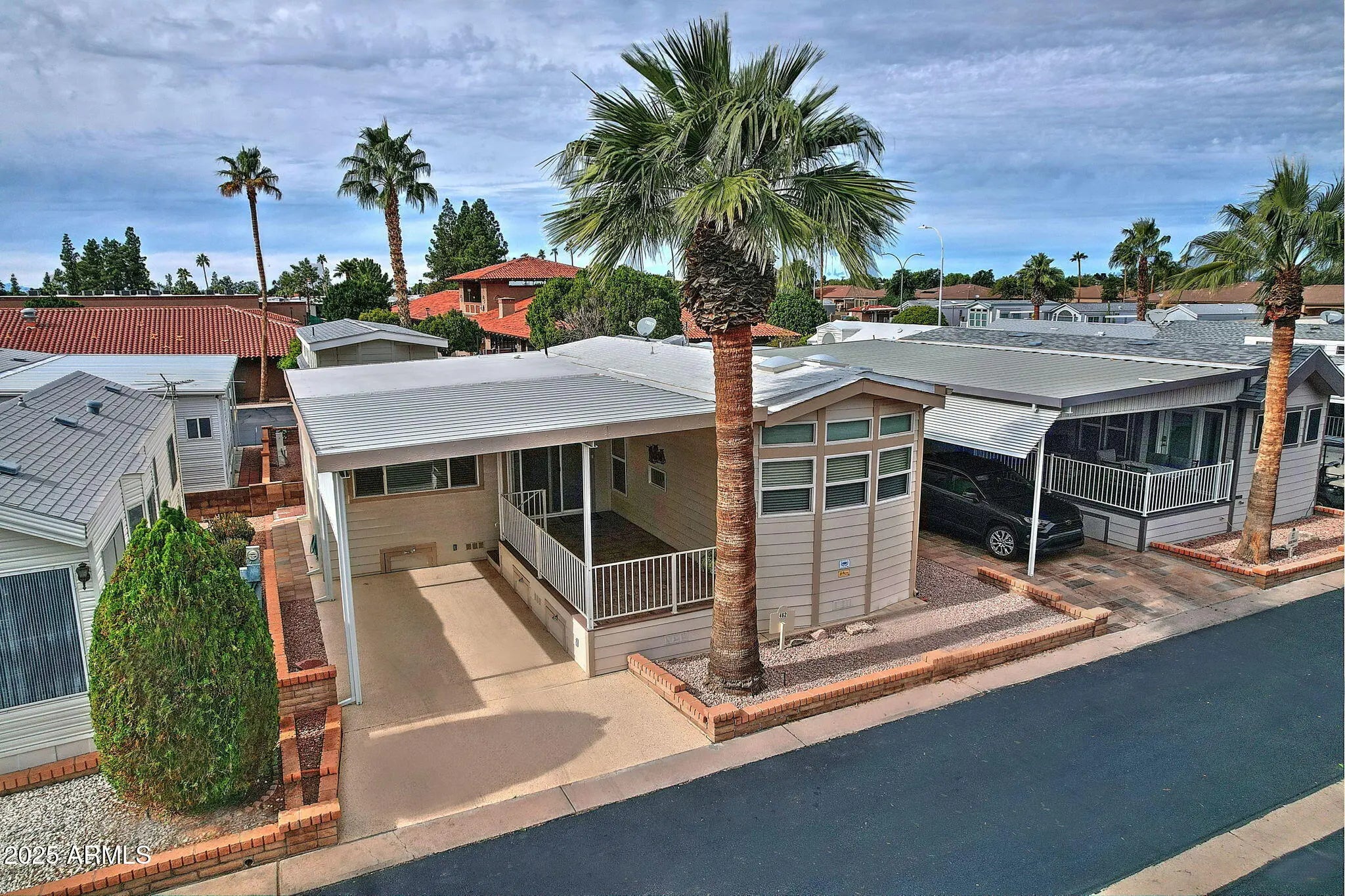 Photo of Listing #6948135