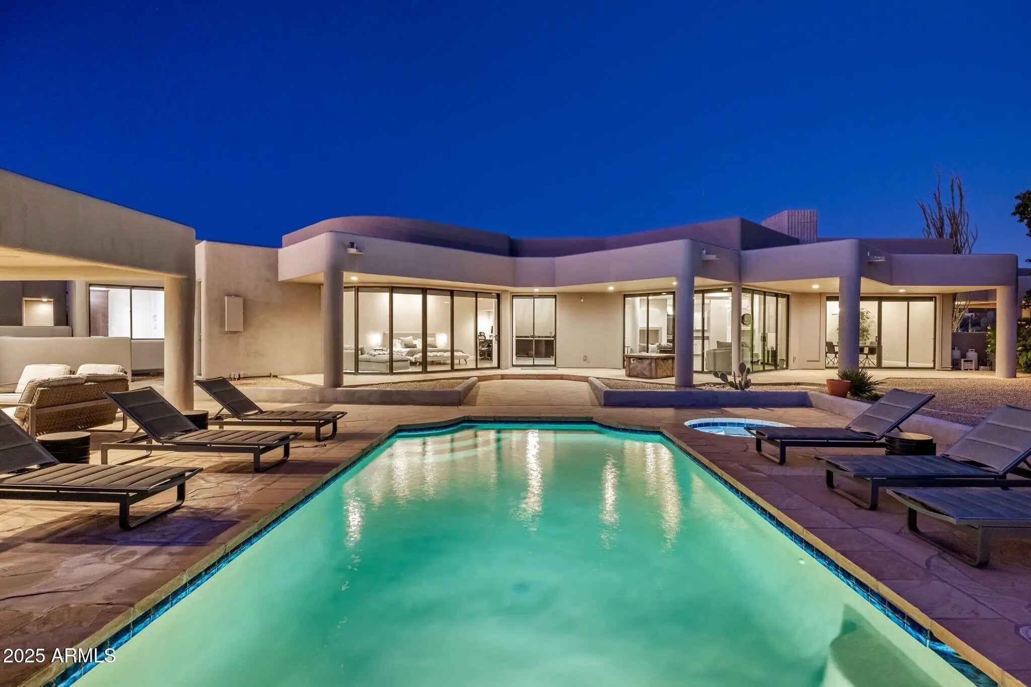 Photo of Listing #6954083