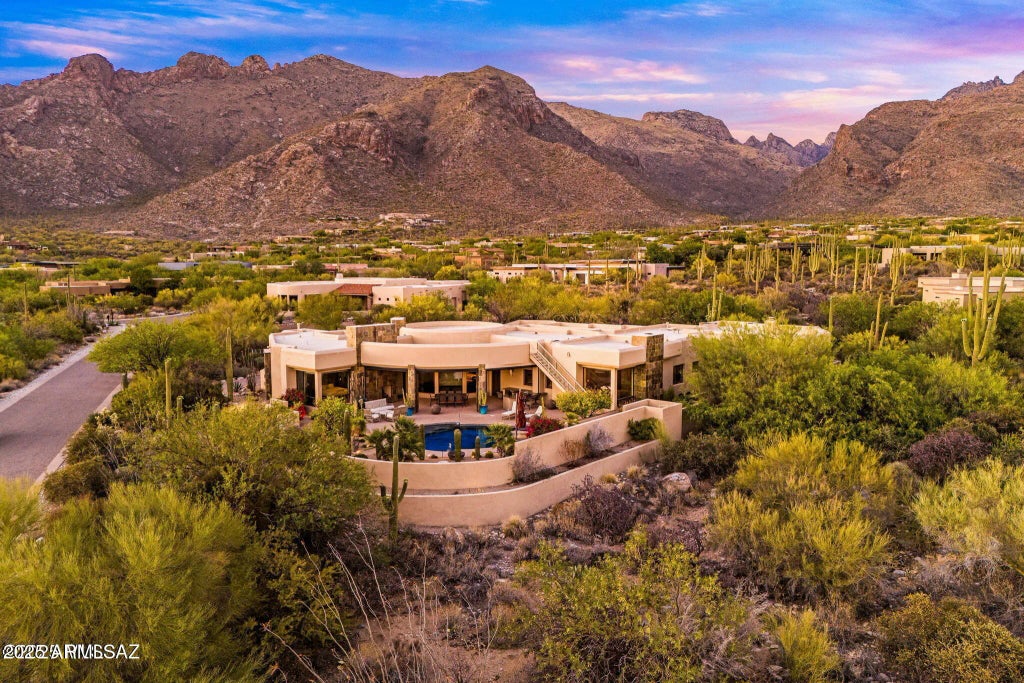 1583 E Sanctuary Cove Way, Tucson