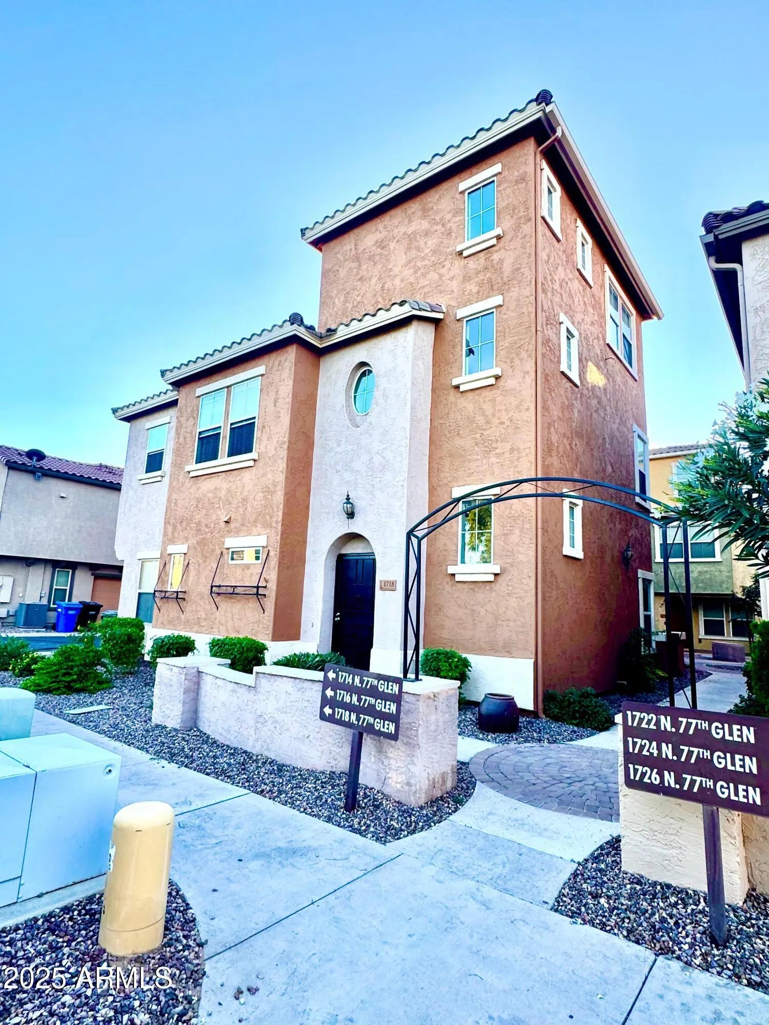 Photo of Listing #6948147