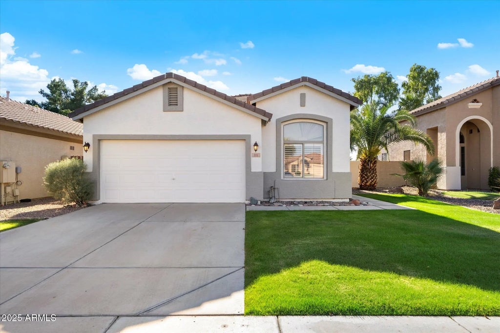 975 W Azalea Place, Chandler