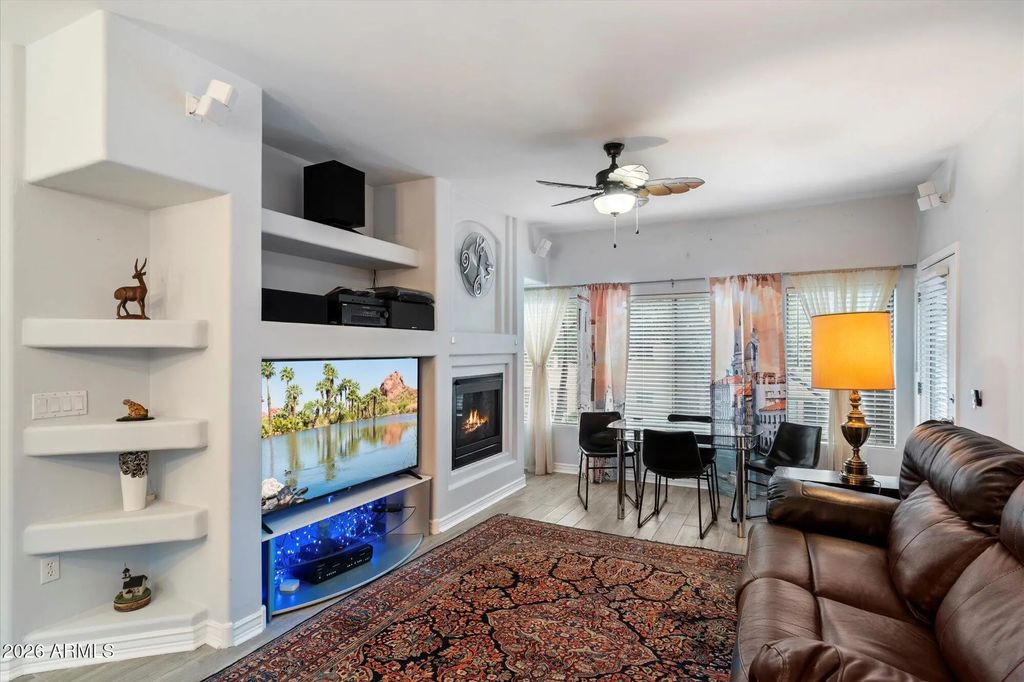 5450 E Deer Valley Drive (unit 2008), Phoenix