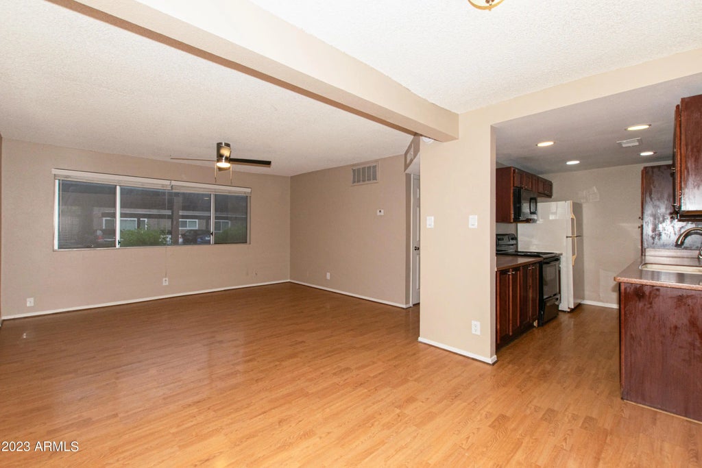 424 W Brown Road (unit 105), Mesa
