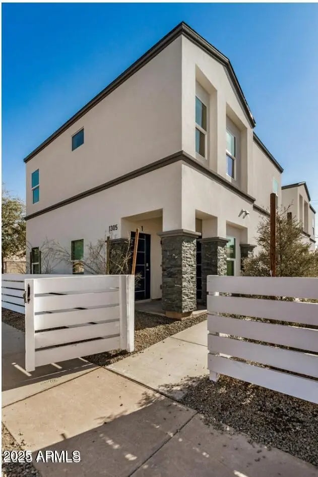 Photo of Listing #6948798