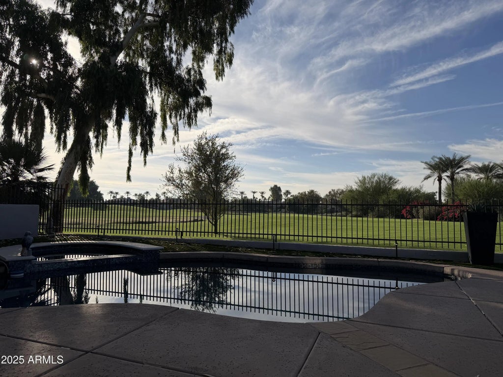 7705 E Doubletree Ranch Road (unit 17), Scottsdale