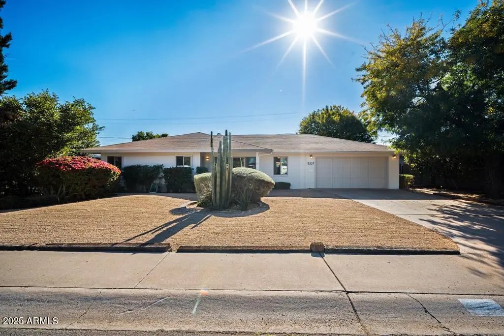 8221 E Edgemont Avenue, Scottsdale