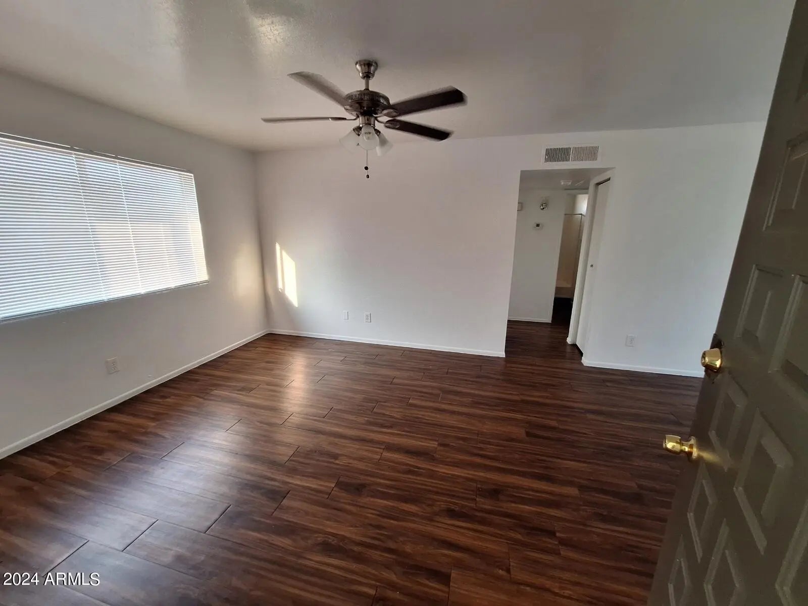 Photo of Listing #6948817