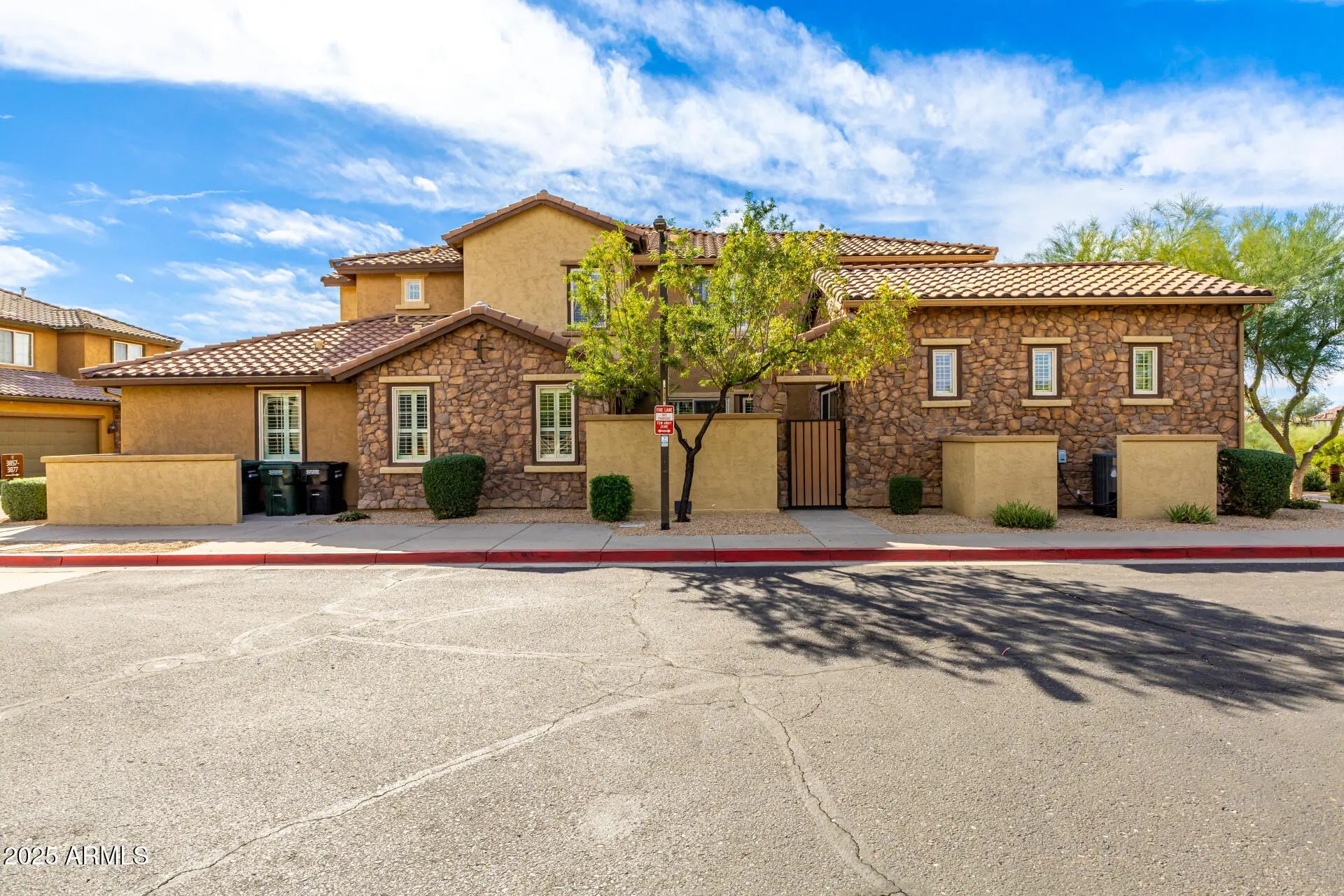 Photo of Listing #6948888