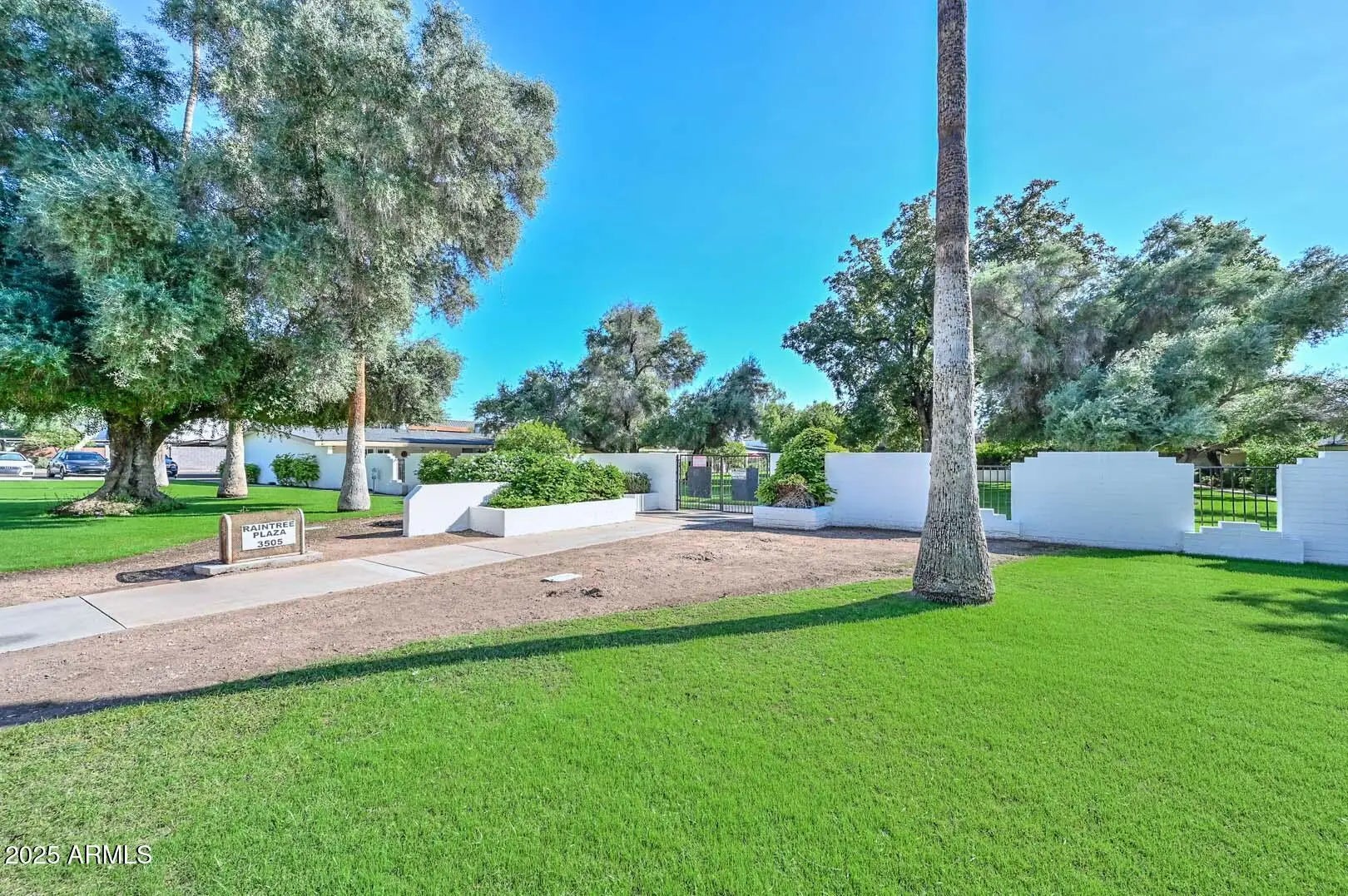 Photo of Listing #6948936