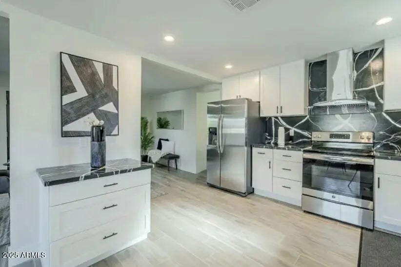 Photo of Listing #6949023