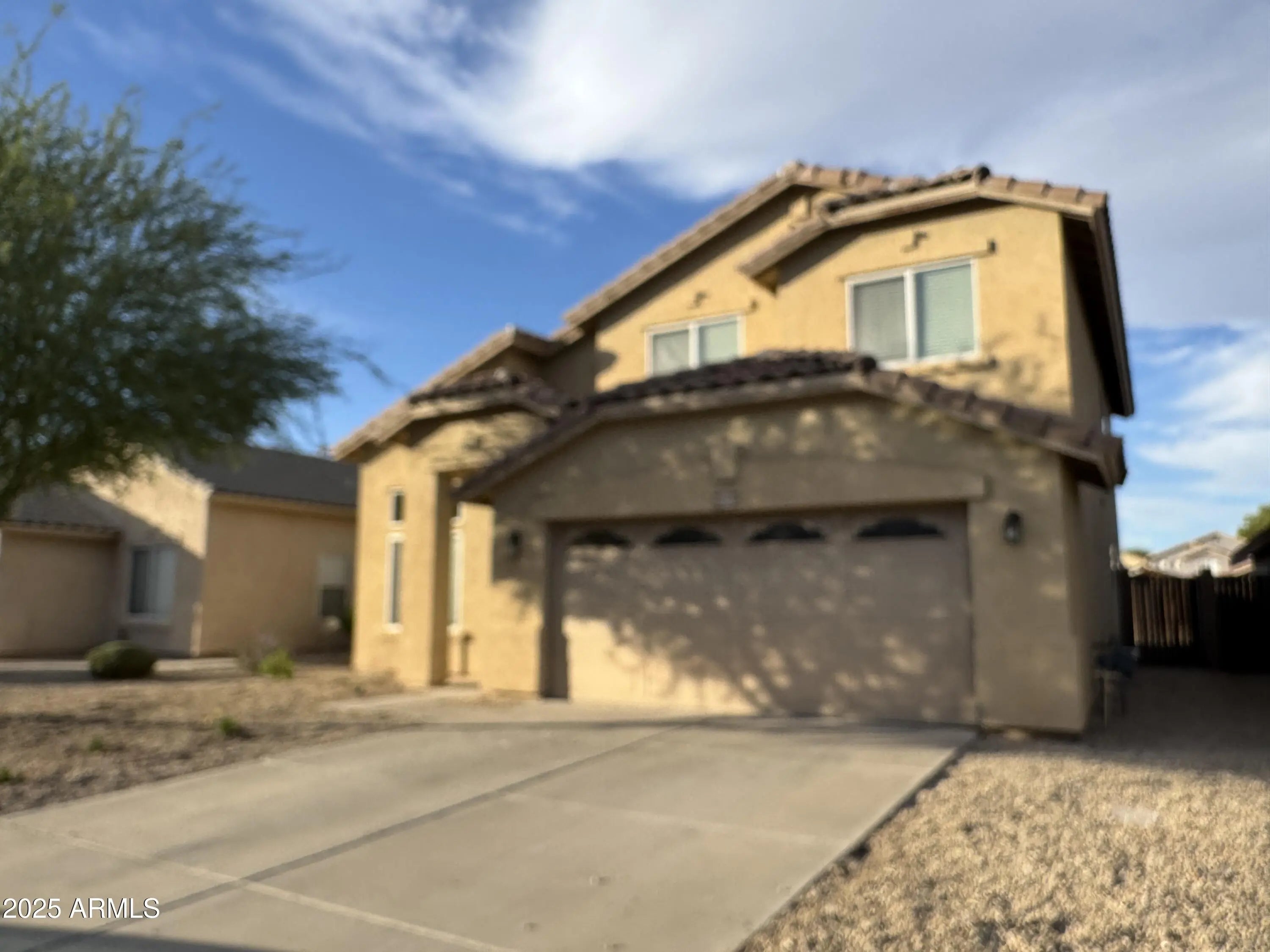 Photo of Listing #6949042