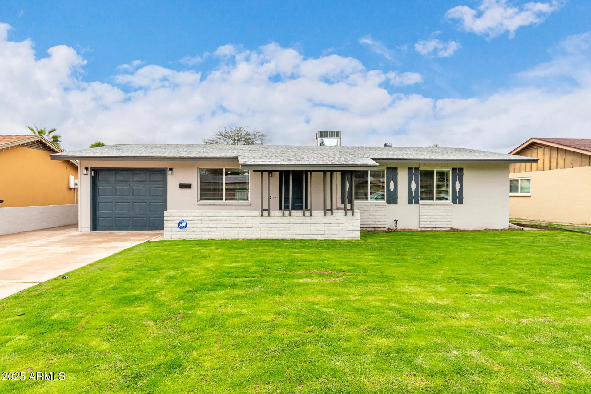 Photo of Listing #6949574