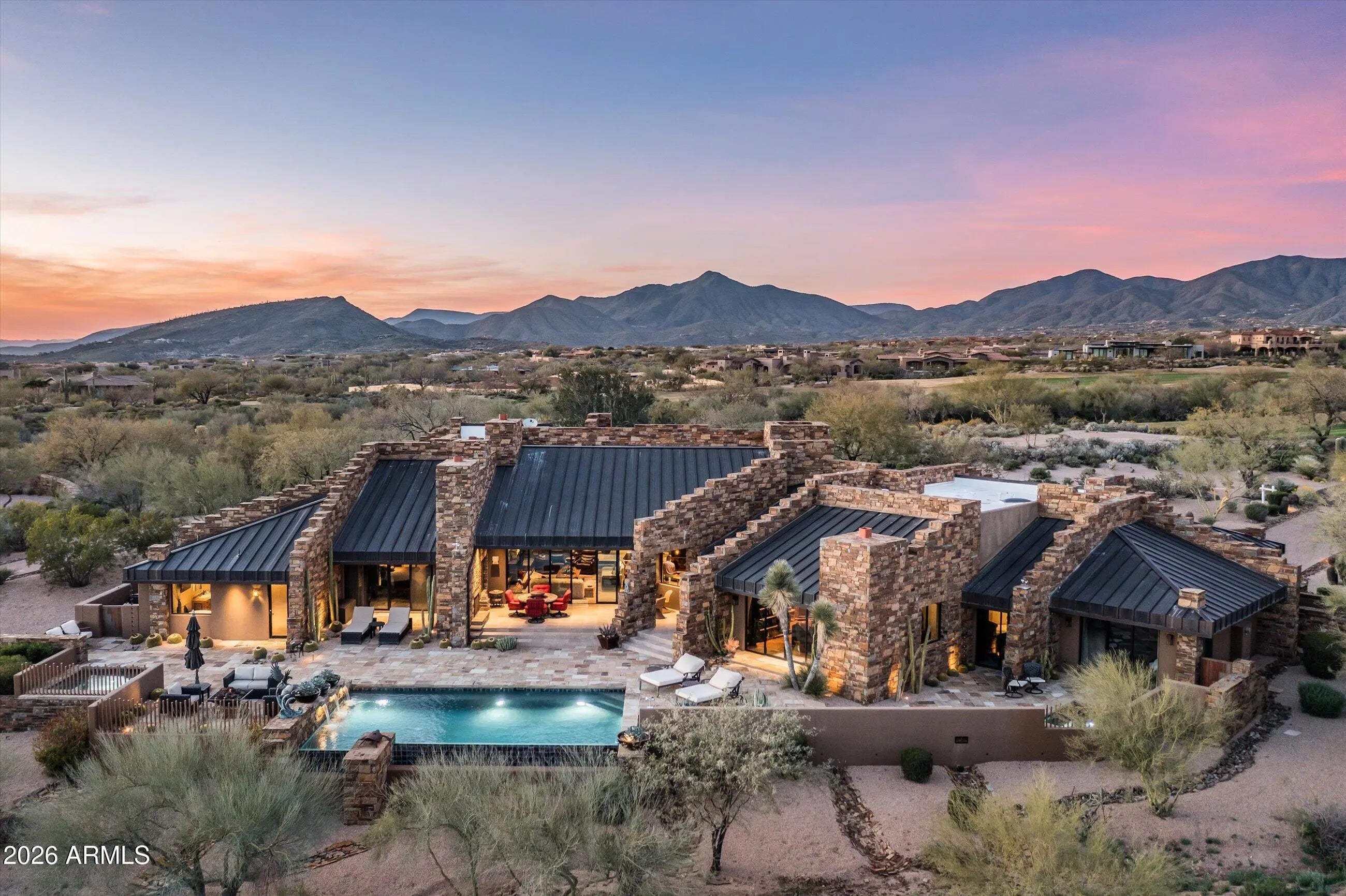 Photo of Listing #6957361