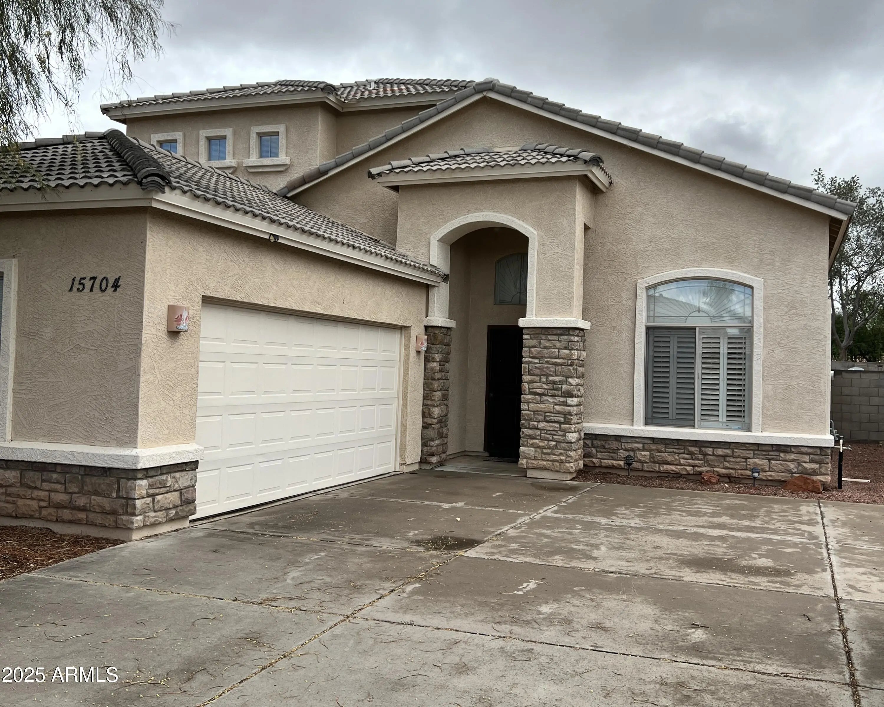 Photo of Listing #6950812